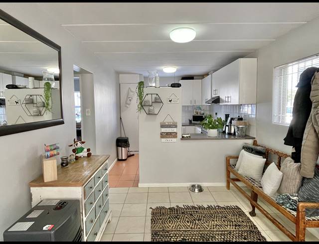 2 BEDROOM APARTMENT SOLD IN WEST BEACH